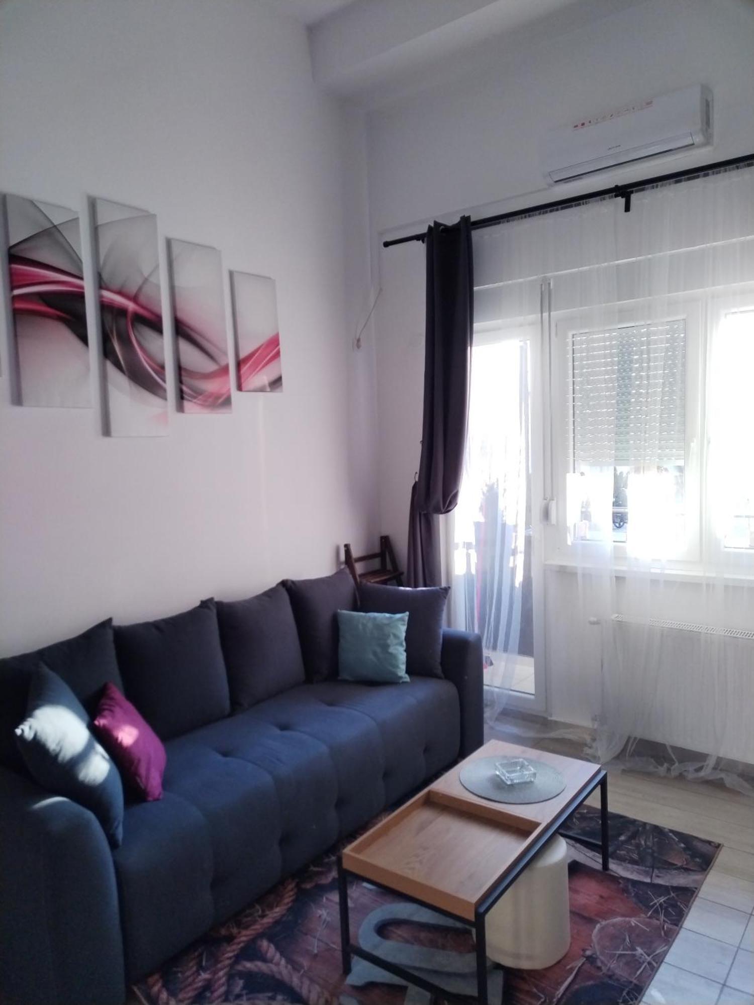 Apartman Stimac Petrovaradin Eksteriør bilde